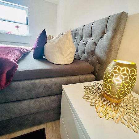 Lous Ferienwohnung Thale Esterno foto